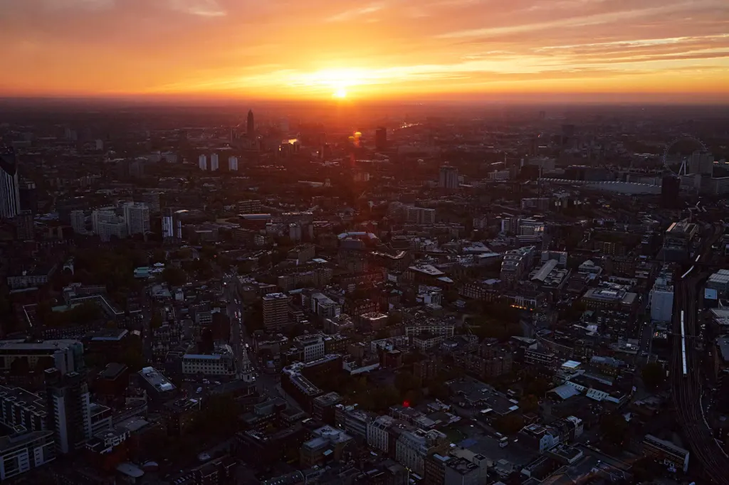 London Landscapes — architecture and landscape photograph in London, UK, frame 19 of 28.